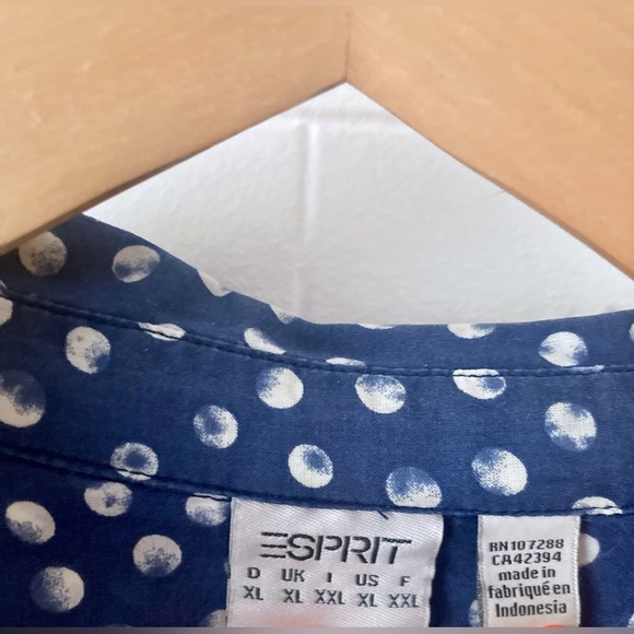 ESPRIT navy blue wit white polka dot shirt (size XL, TTS) - Picture 3 of 5